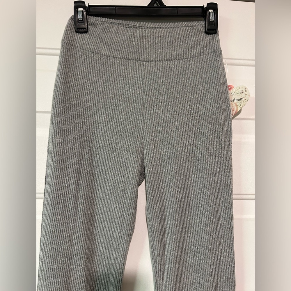 Self Esteem Self Esteem Brushed Hacci Rib Flare Leggings Size S NWT - Picture 5 of 12
